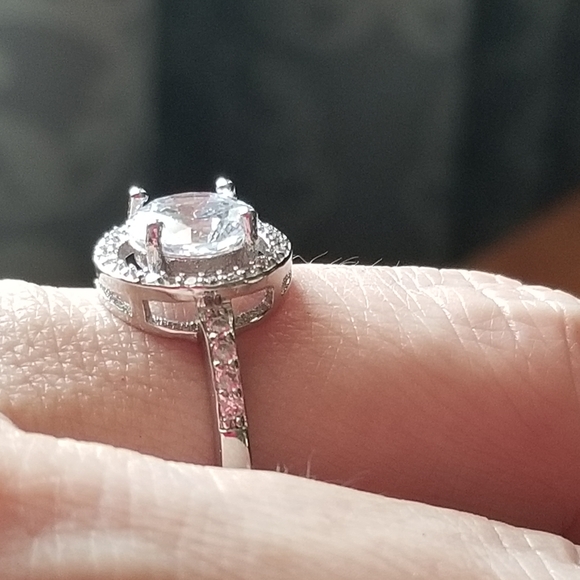 Sterling Silver Halo Solitaire Ring 1.5ct CZ, Sz 6, 9 & 10 - Picture 6 of 6